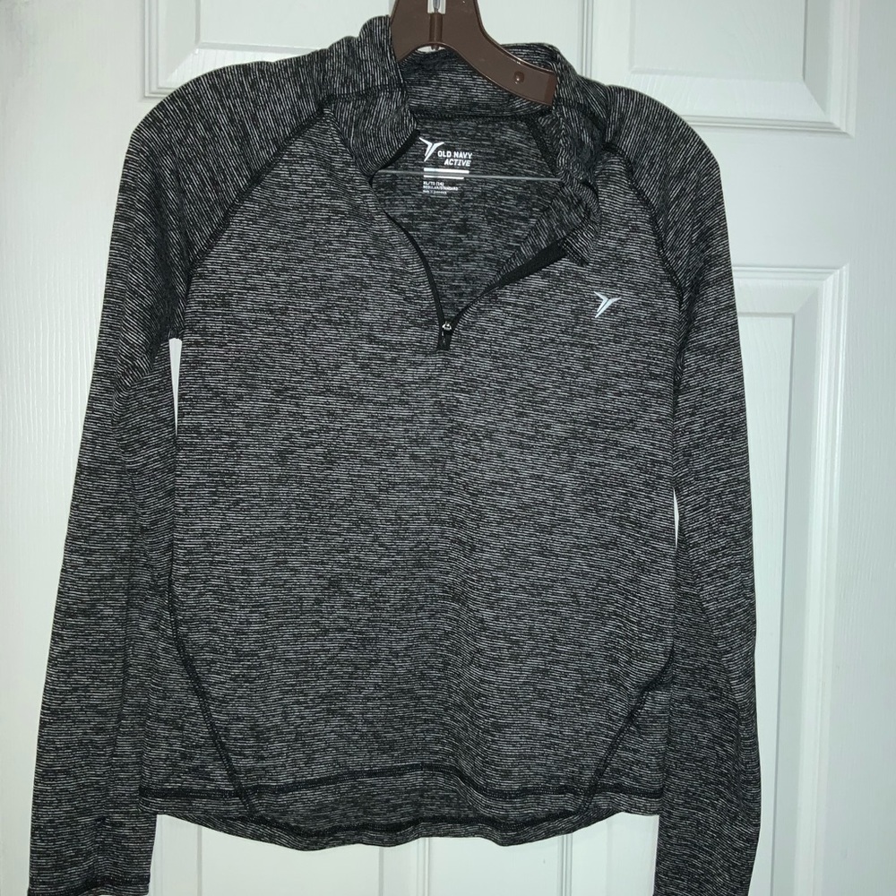 Old Navy athletic shirt
